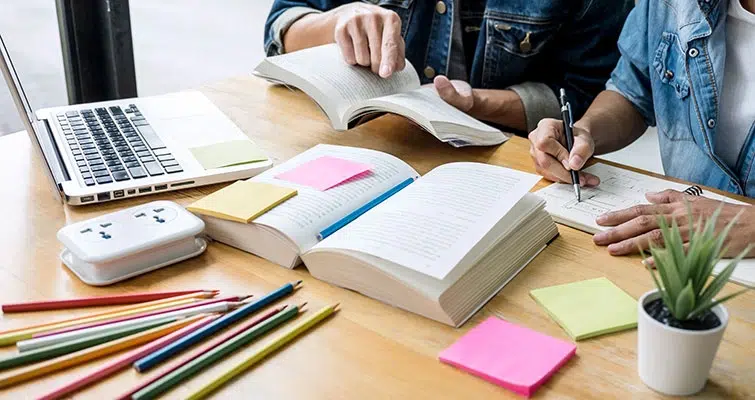 Indépendant, mais protégé : quels droits aux congés, arrêts maladie et maternité ?
