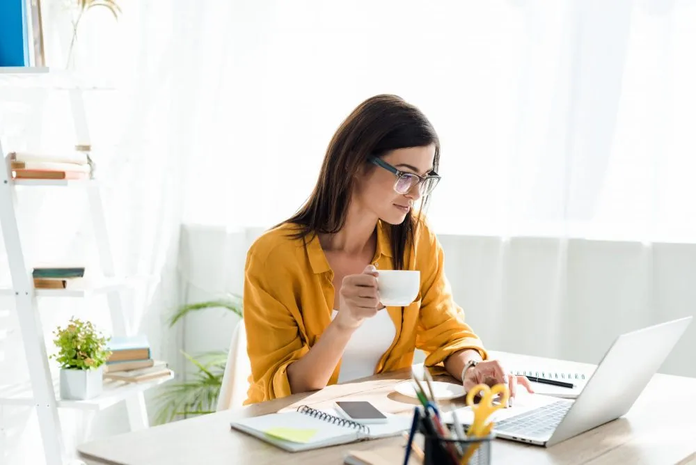 Comment travailler de façon écoresponsable pour diminuer son empreinte carbone numérique