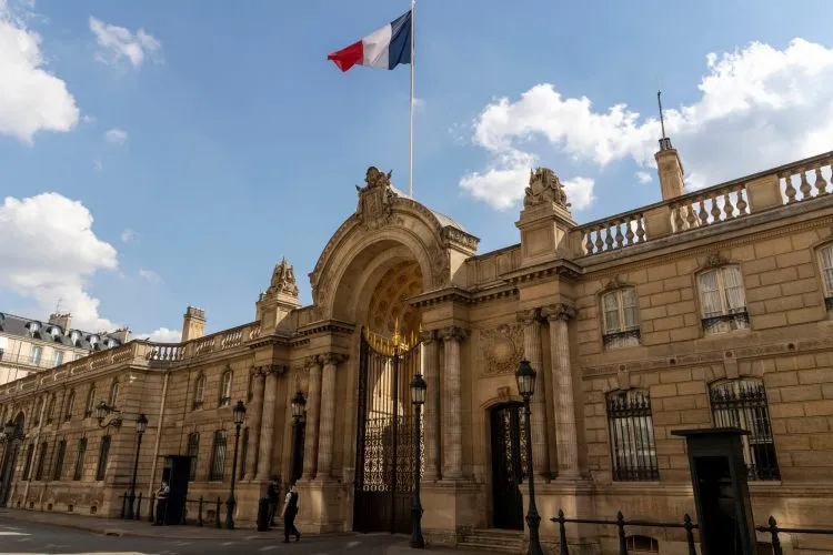 Réélection du Président Emmanuel Macron : les promesses faites aux indépendants et les points en suspens
