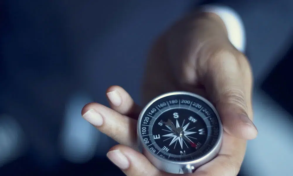 Choisir entre le portage salarial et l'auto-entreprise
