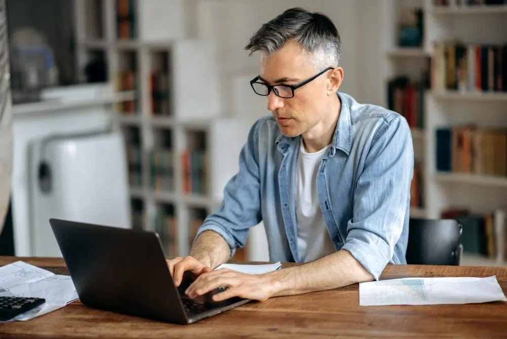 Recours aux freelances : comment les entreprises peuvent-elles encadrer les risques juridiques ?