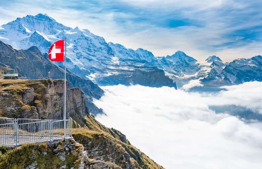 Vue d'une falaise en Suisse