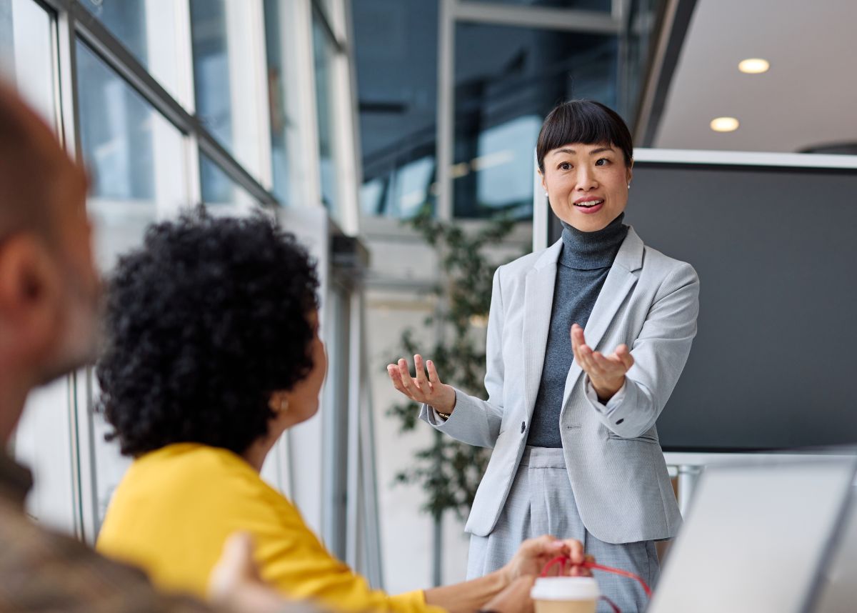 Une coach donne des conseils